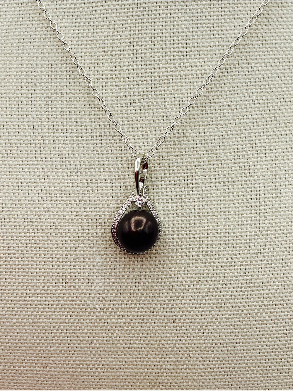 Silver Tone Black Pearl Teardrop Pendant Necklace